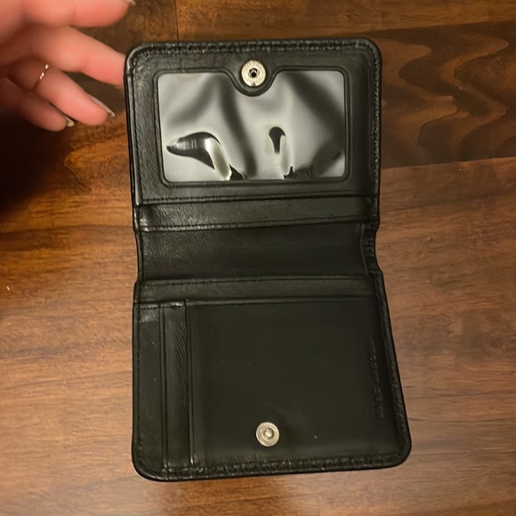 Marc Jacobs Bi-fold Wallet (Black) - Picture 2 of 6